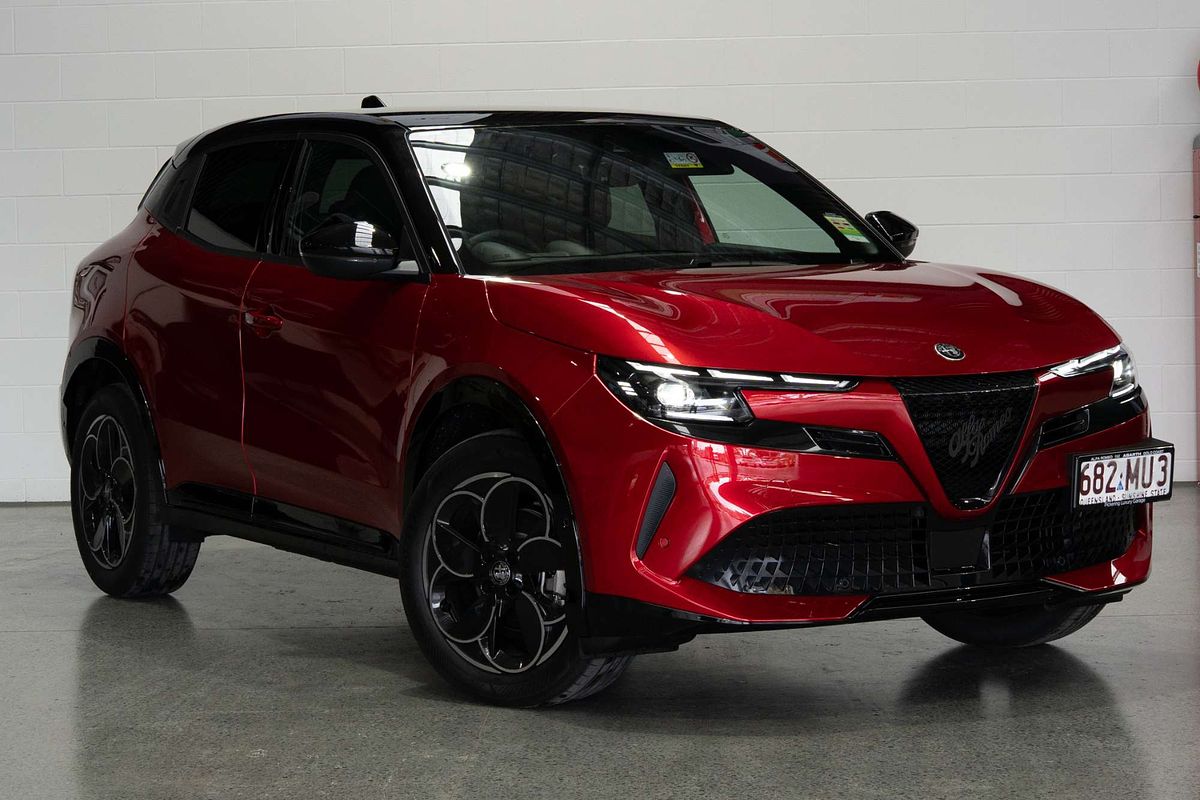 2025 Alfa Romeo JUNIOR 83-627-E2E-0