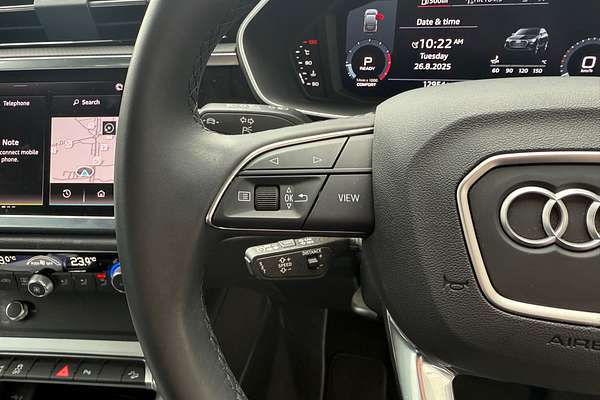 2024 Audi Q3 35 TFSI S line edition F3