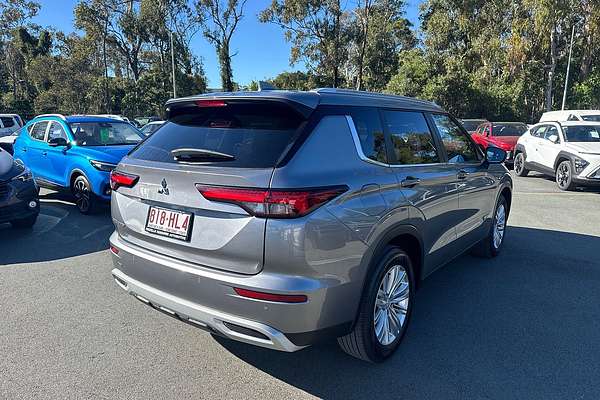 2023 Mitsubishi Outlander LS ZM
