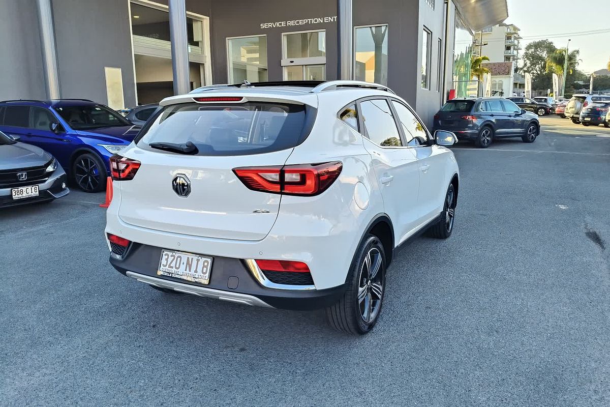 2018 MG ZS Essence AZS1