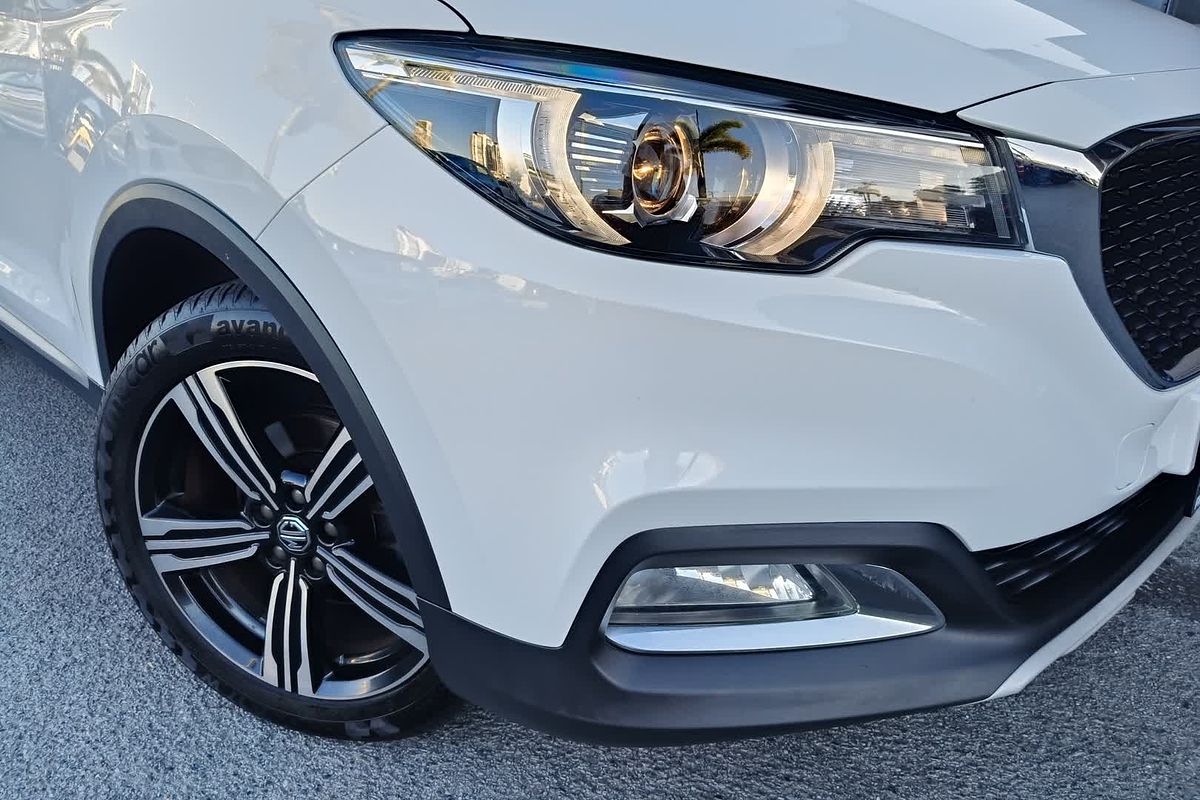 2018 MG ZS Essence AZS1
