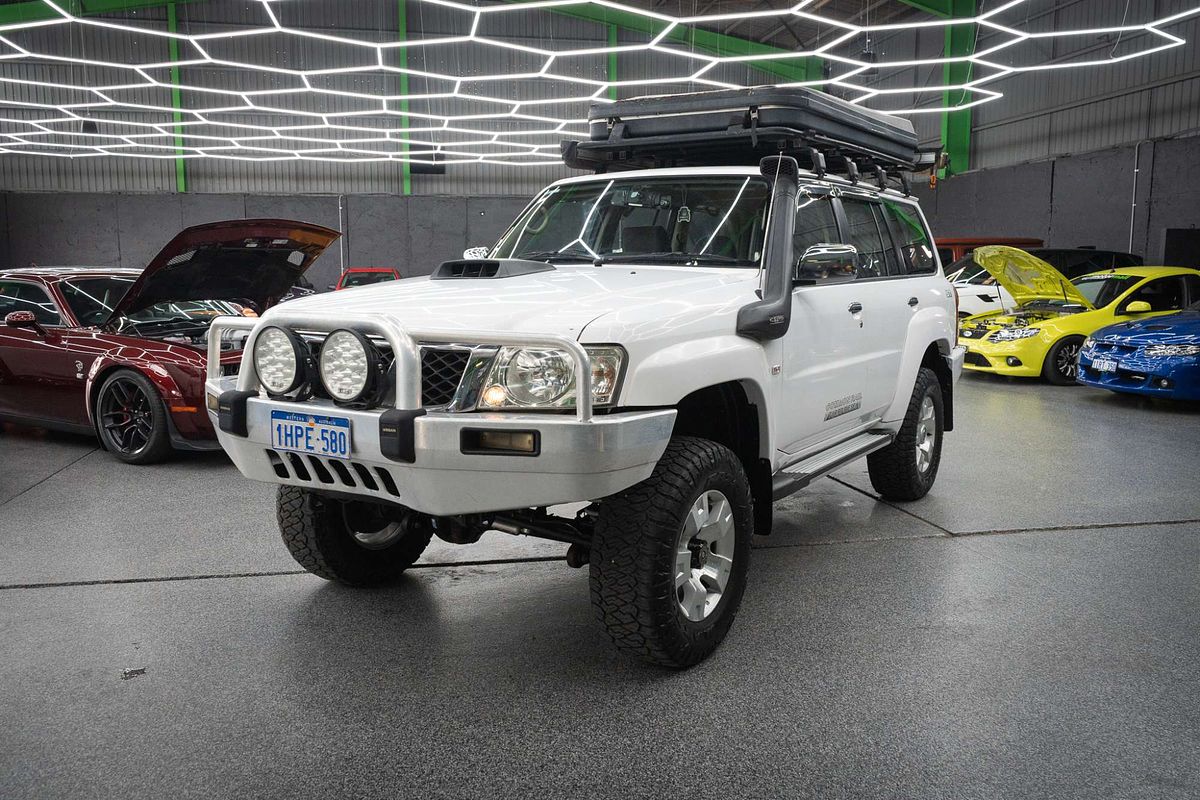 2010 Nissan Patrol ST GU 7