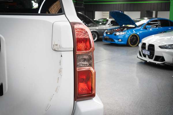 2010 Nissan Patrol ST GU 7