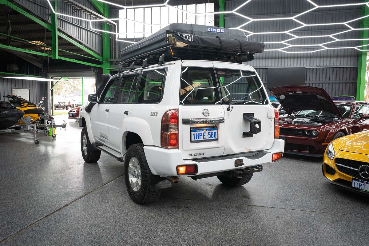 2010 Nissan Patrol ST GU 7