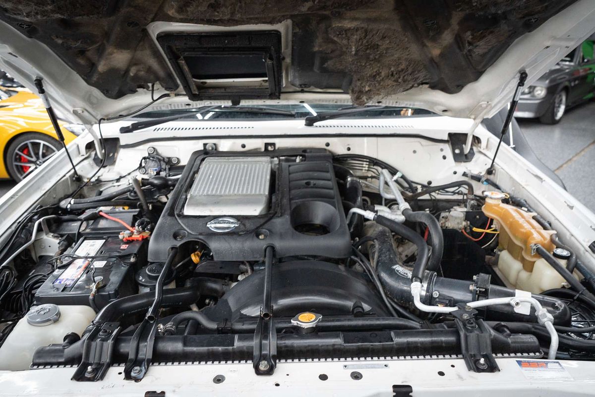 2010 Nissan Patrol ST GU 7