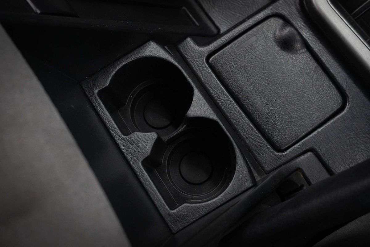 2010 Nissan Patrol ST GU 7