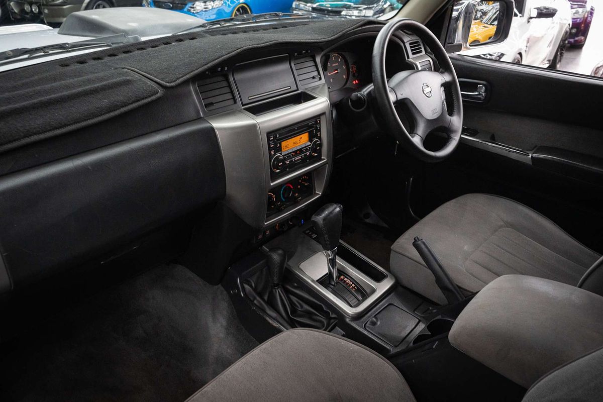 2010 Nissan Patrol ST GU 7