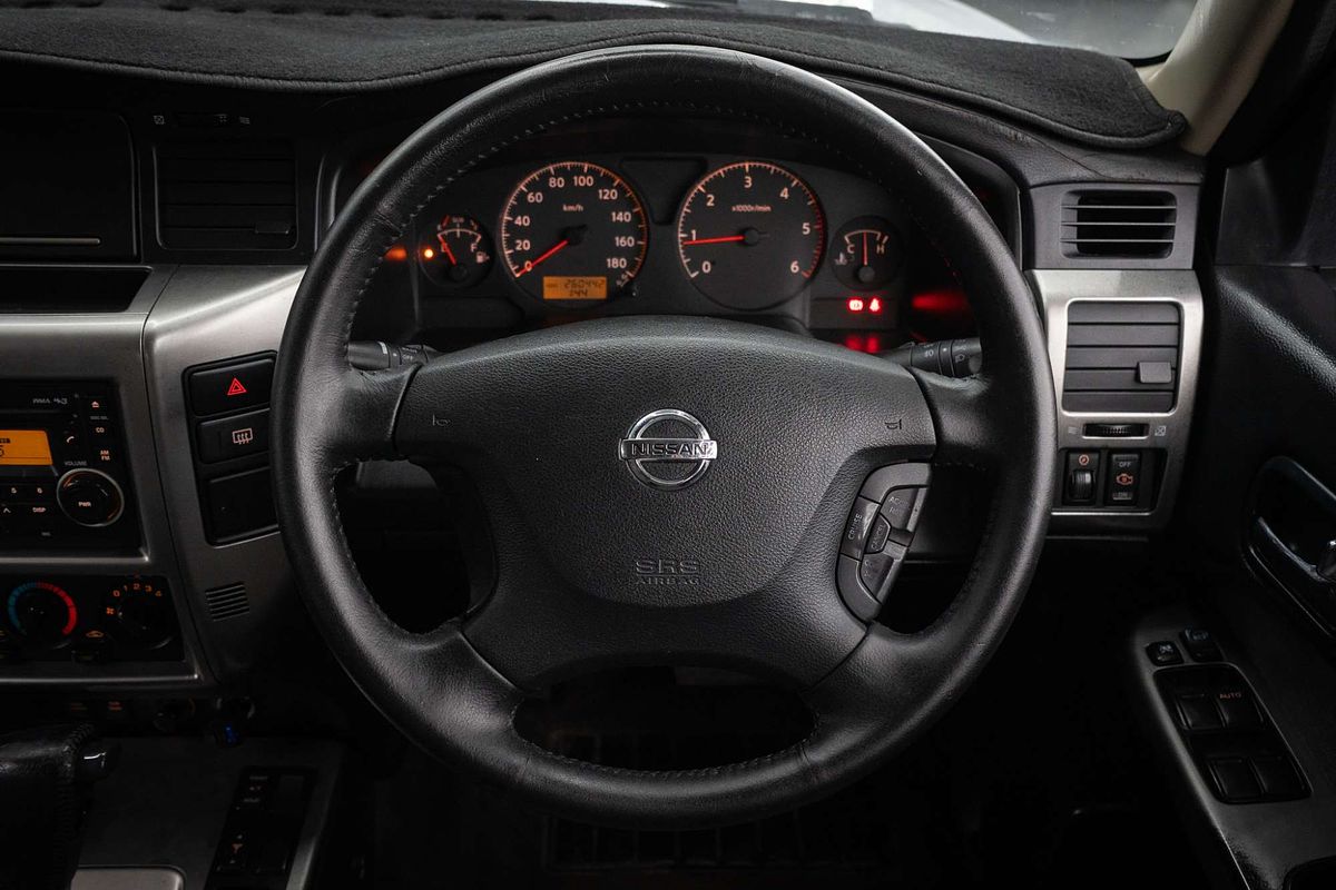 2010 Nissan Patrol ST GU 7