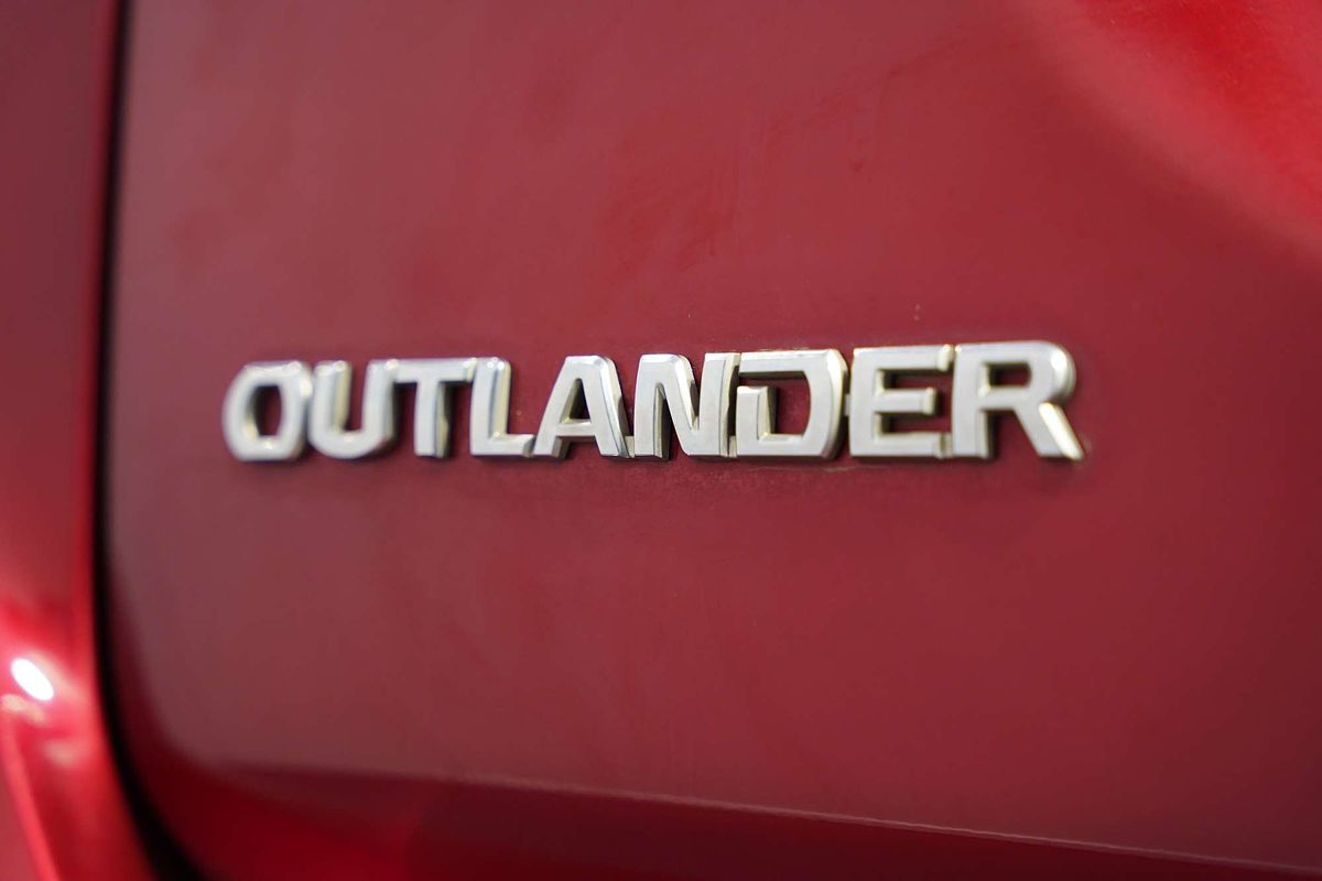 2021 Mitsubishi Outlander LS ZL