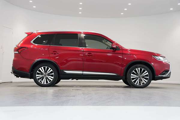 2021 Mitsubishi Outlander LS ZL