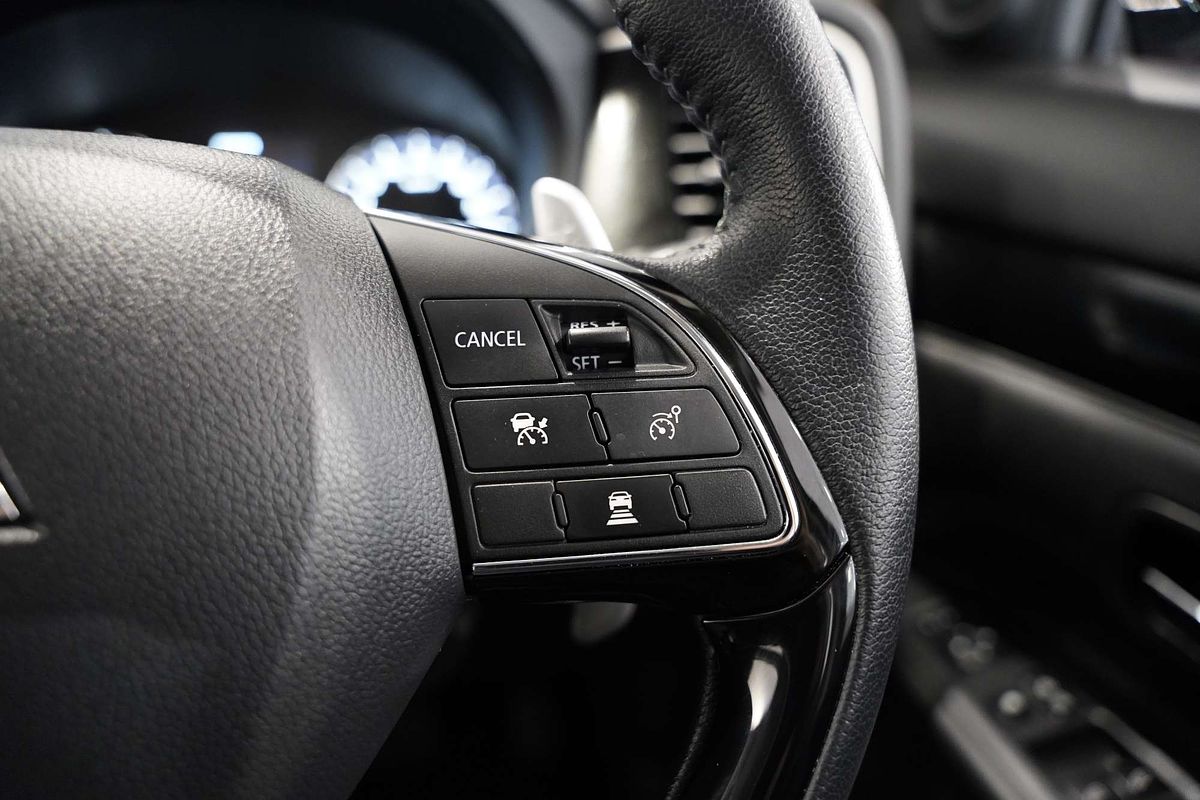 2021 Mitsubishi Outlander LS ZL