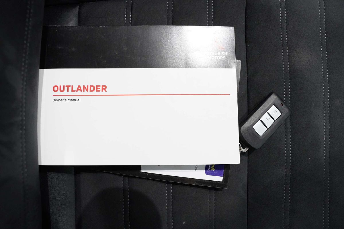 2021 Mitsubishi Outlander LS ZL