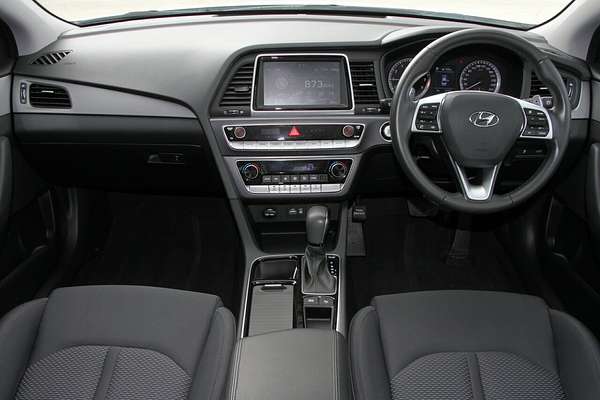 2018 Hyundai Sonata Active LF4