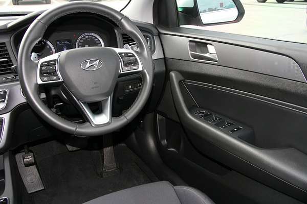 2018 Hyundai Sonata Active LF4