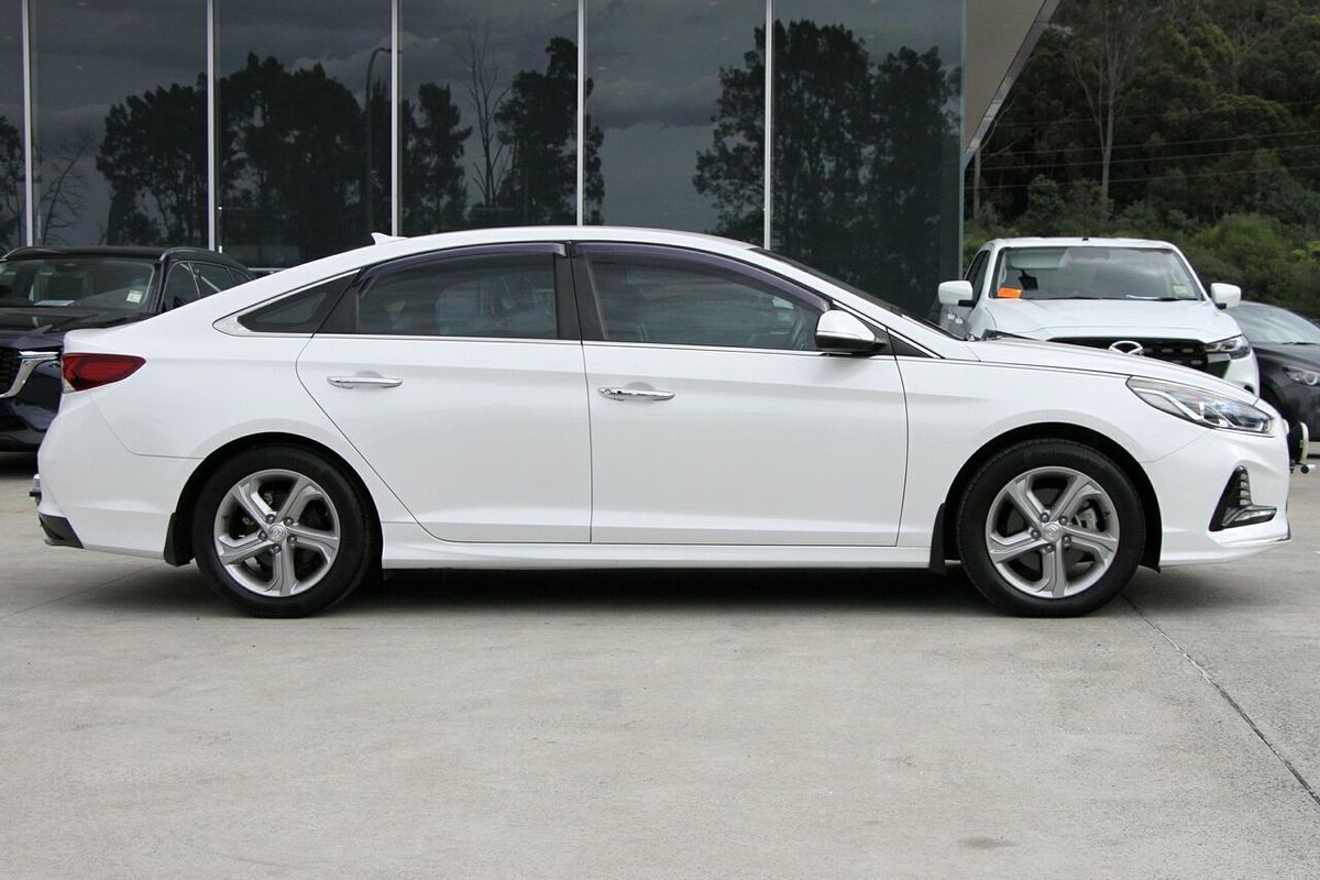 2018 Hyundai Sonata Active LF4