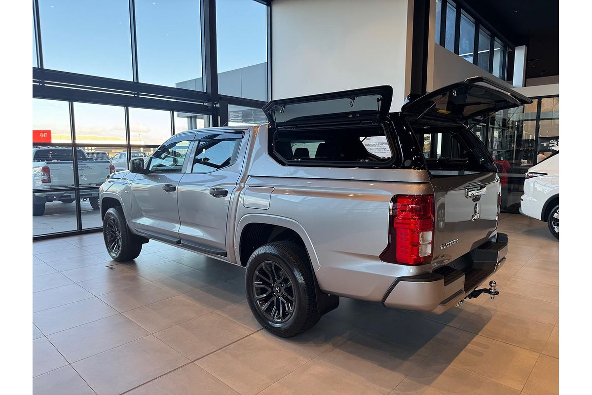 2024 Mitsubishi Triton GLX MV 4X4