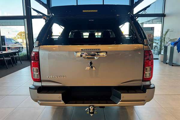 2024 Mitsubishi Triton GLX MV 4X4