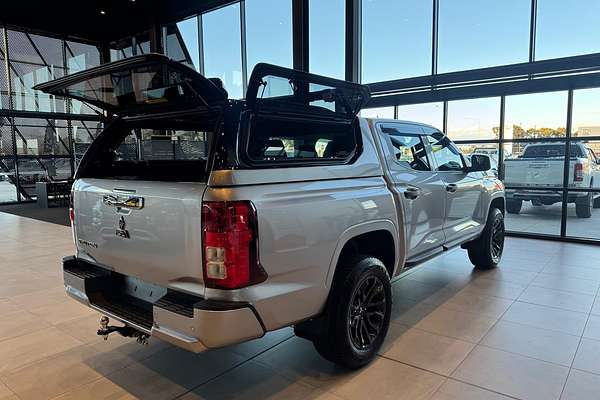 2024 Mitsubishi Triton GLX MV 4X4