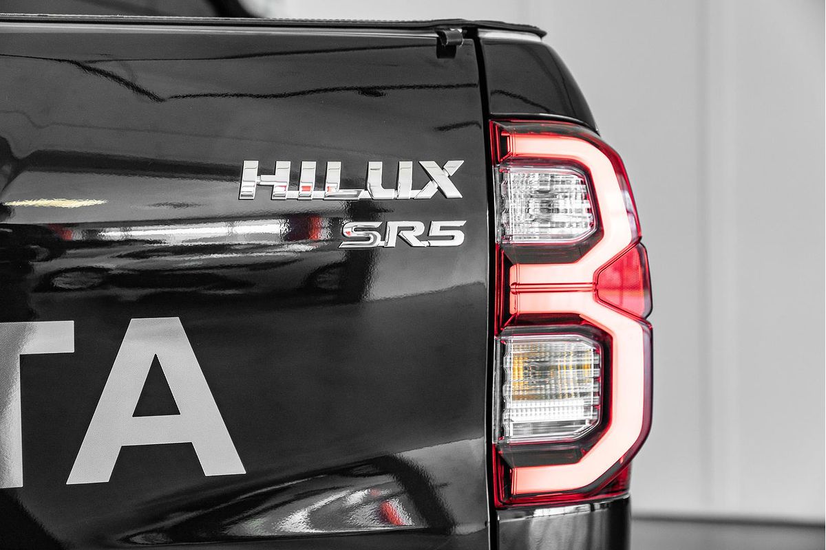 2022 Toyota Hilux SR5 GUN126R 4X4