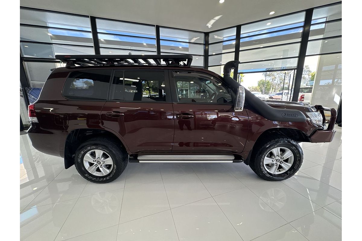 2017 Toyota Landcruiser GXL VDJ200R