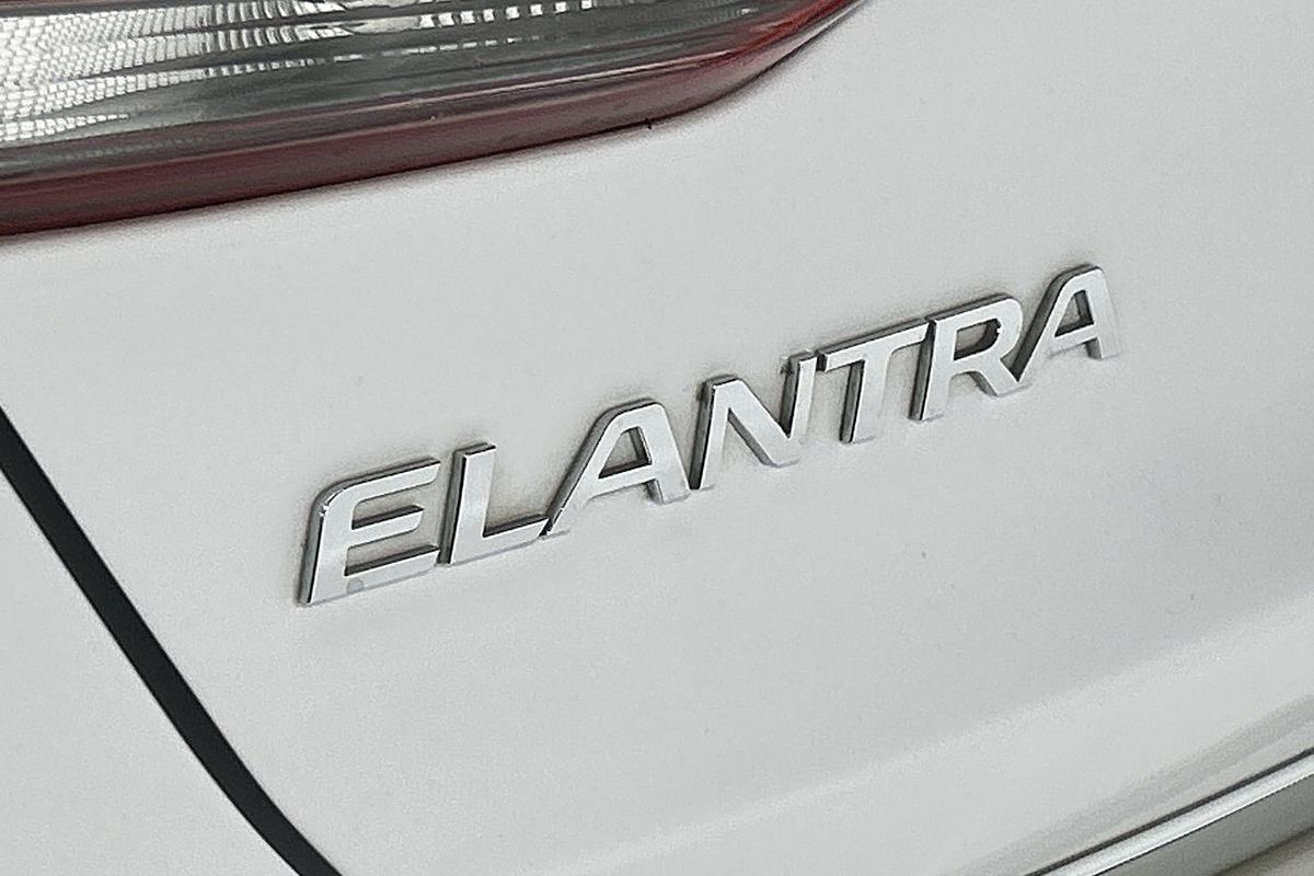 2017 Hyundai Elantra Elite AD