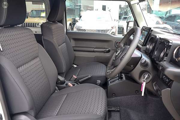 2025 Suzuki Jimny GLX GJ