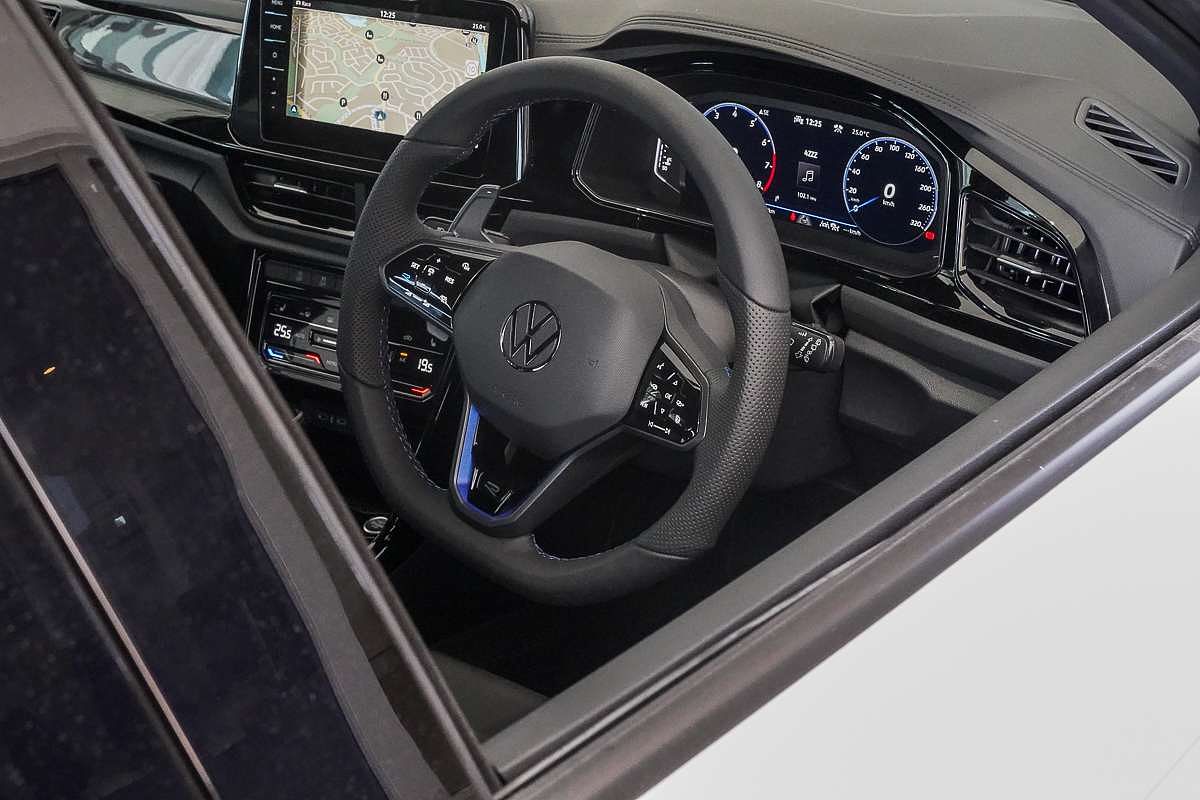 2025 Volkswagen T-Roc R D11