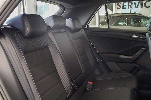 2025 Volkswagen T-Roc R D11