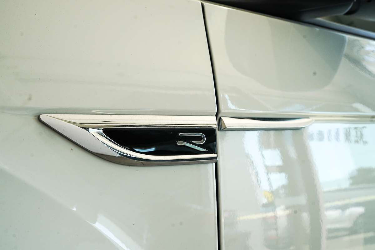 2025 Volkswagen T-Roc R D11