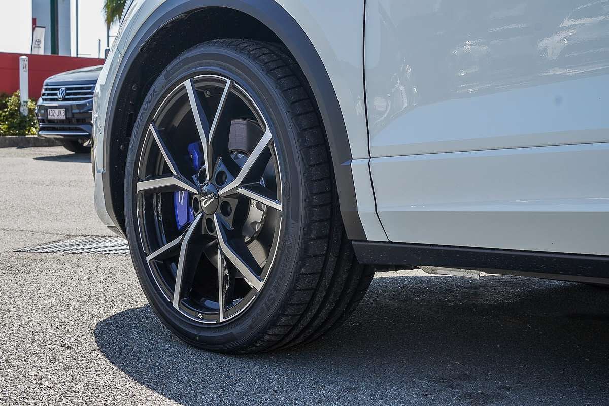 2025 Volkswagen T-Roc R D11