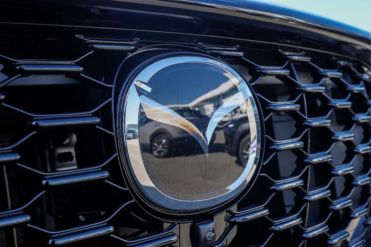 2025 Mazda CX-70 G50e GT KJ