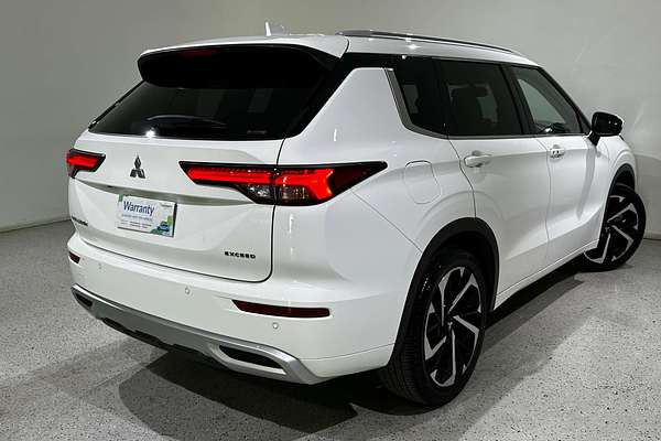 2022 Mitsubishi Outlander Exceed ZM