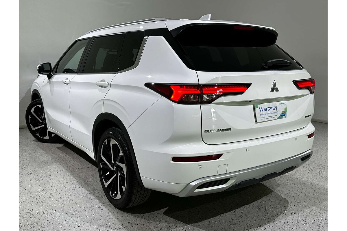 2022 Mitsubishi Outlander Exceed ZM