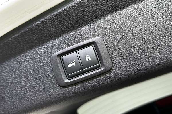 2022 Mitsubishi Outlander Exceed ZM