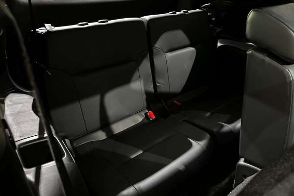 2022 Mitsubishi Outlander Exceed ZM
