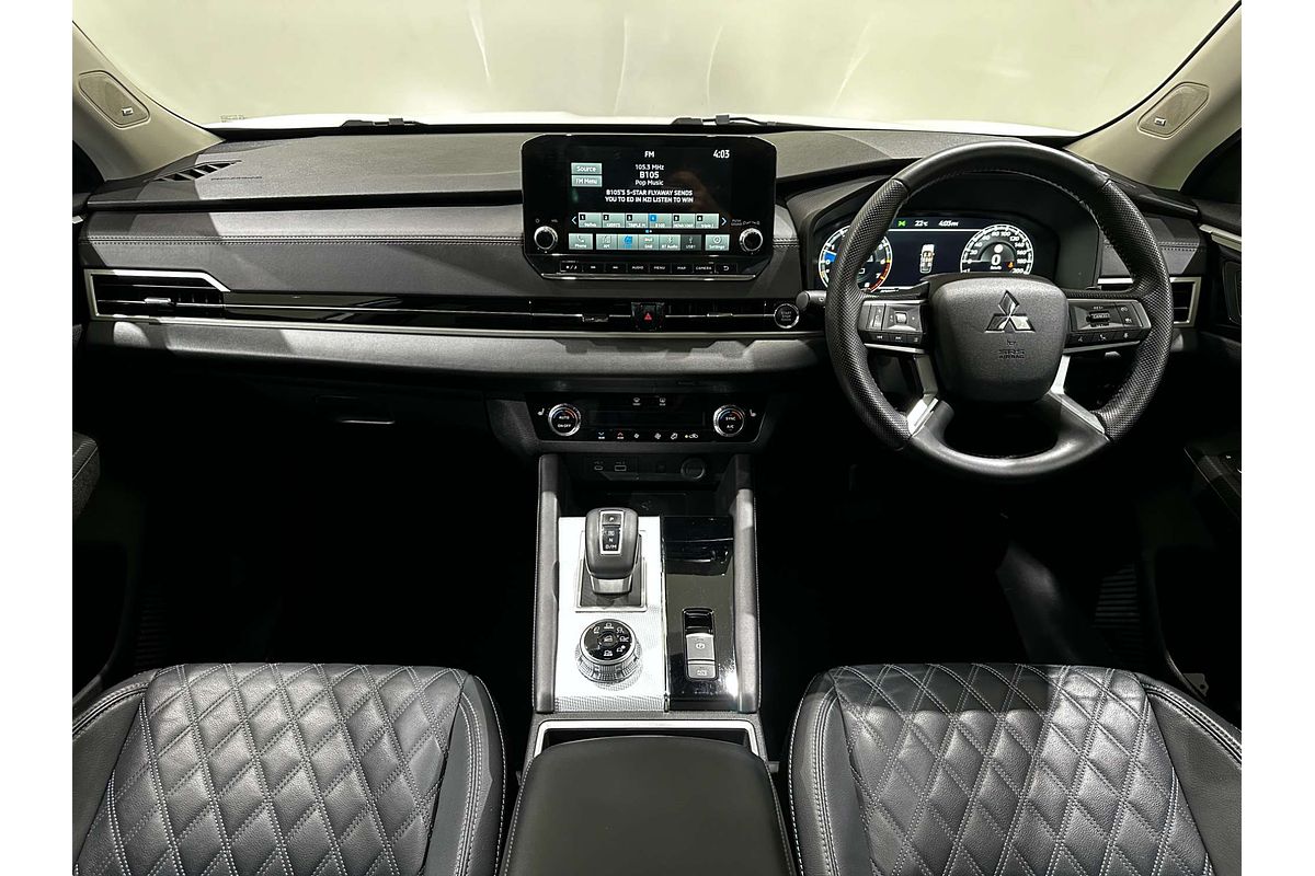 2022 Mitsubishi Outlander Exceed ZM
