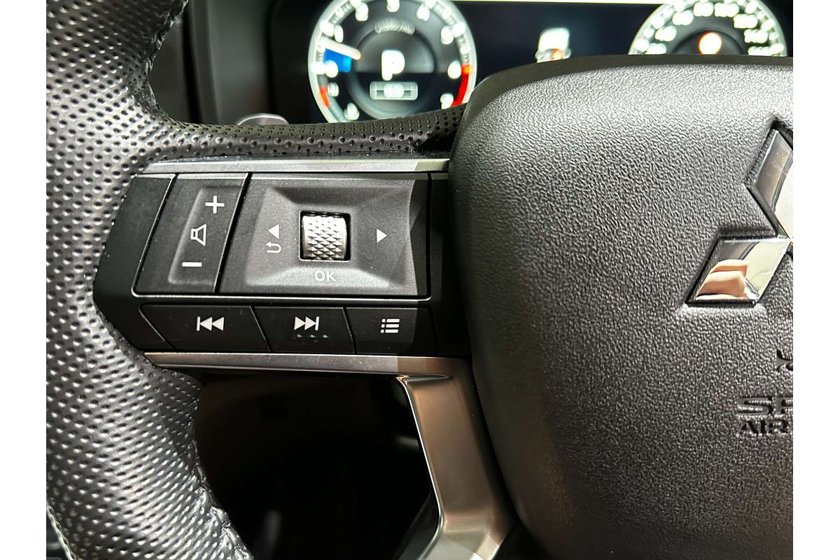 2022 Mitsubishi Outlander Exceed ZM