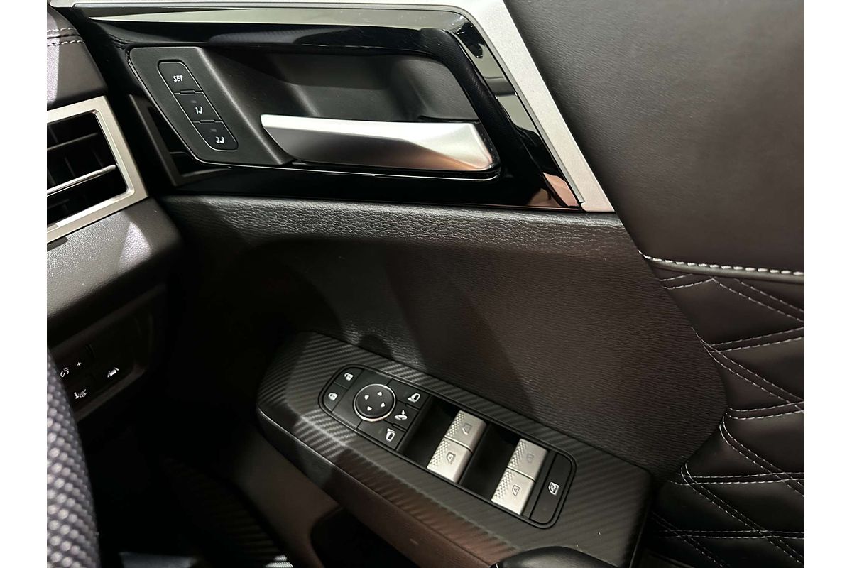 2022 Mitsubishi Outlander Exceed ZM