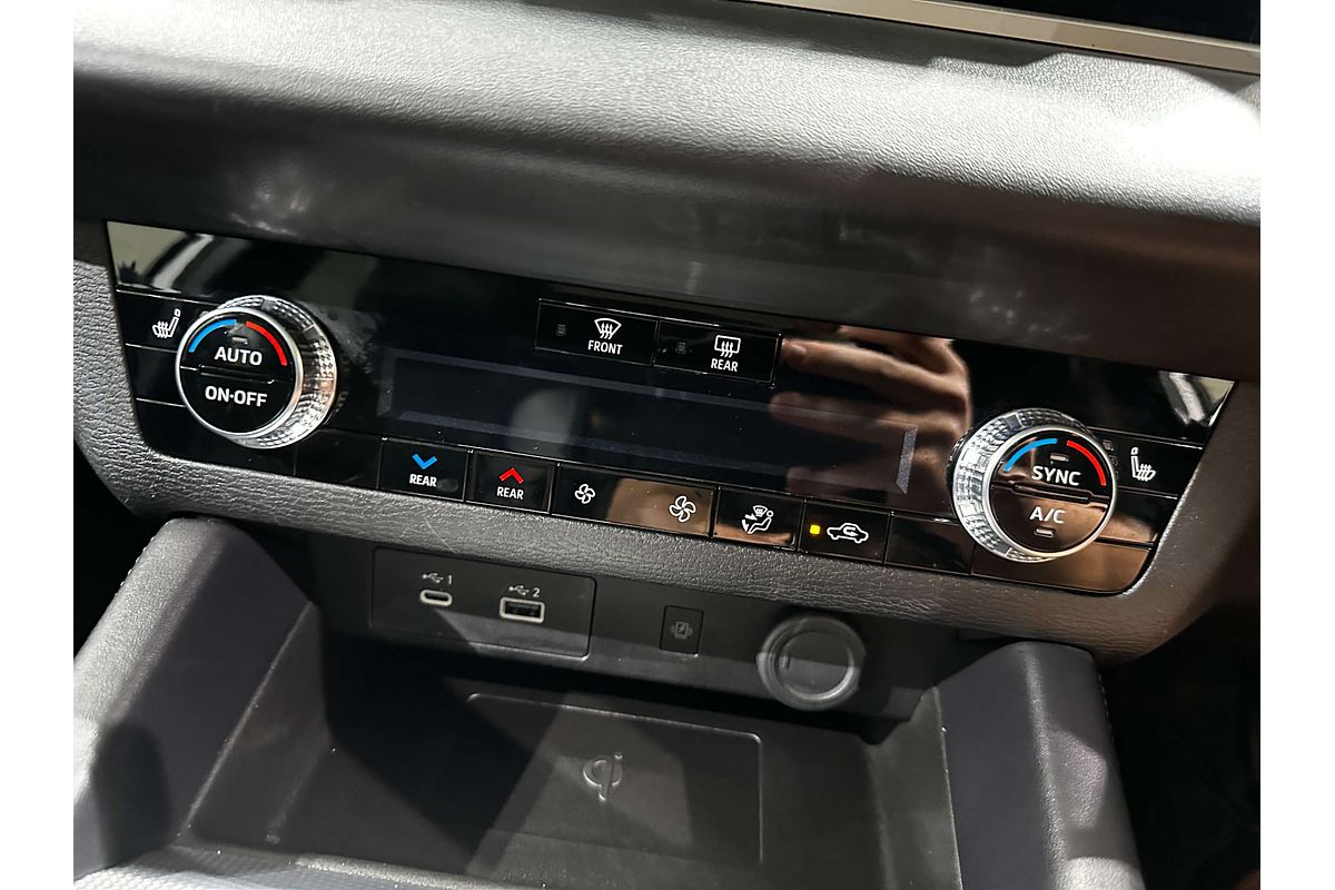 2022 Mitsubishi Outlander Exceed ZM
