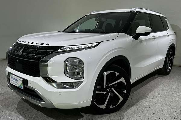 2022 Mitsubishi Outlander Exceed ZM