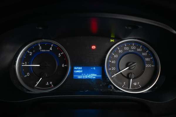2015 Toyota Hilux SR GUN126R 4X4