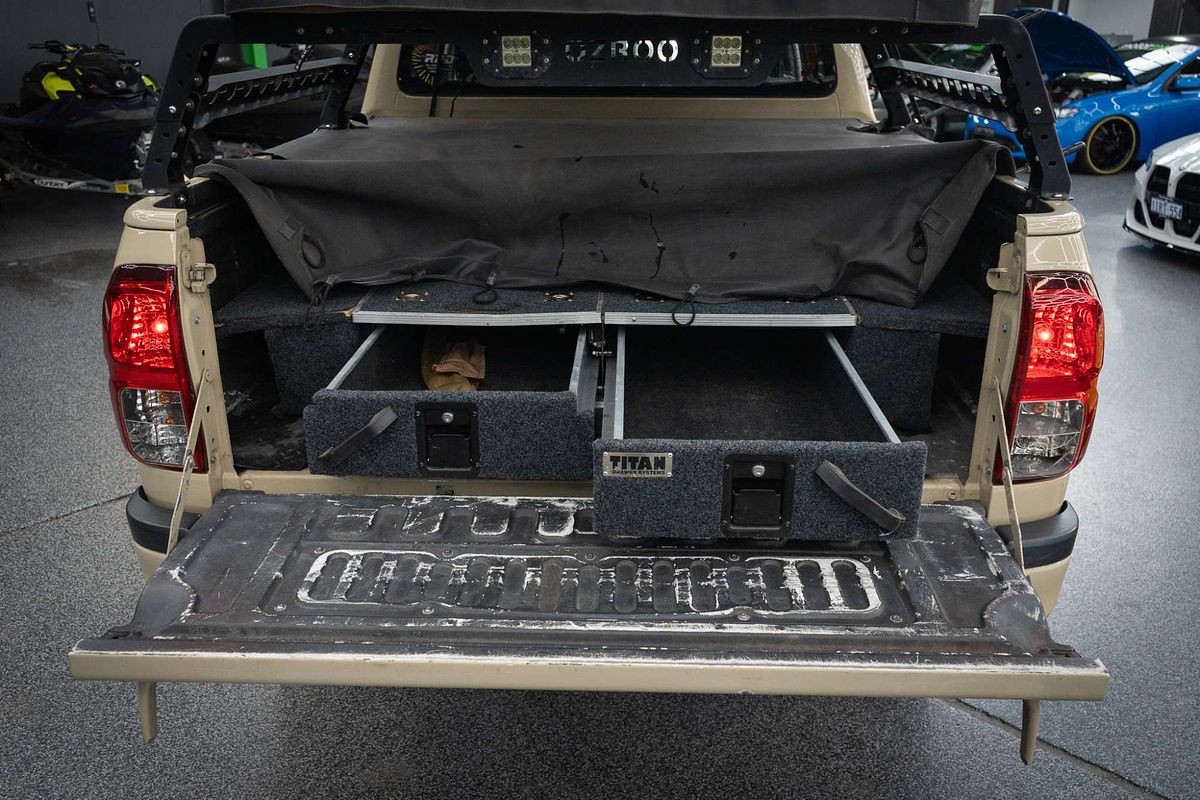 2015 Toyota Hilux SR GUN126R 4X4