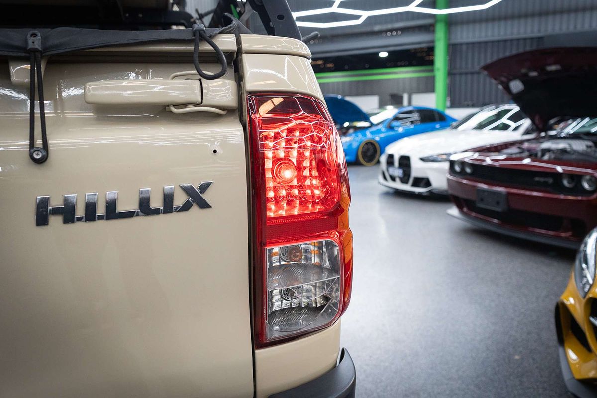 2015 Toyota Hilux SR GUN126R 4X4