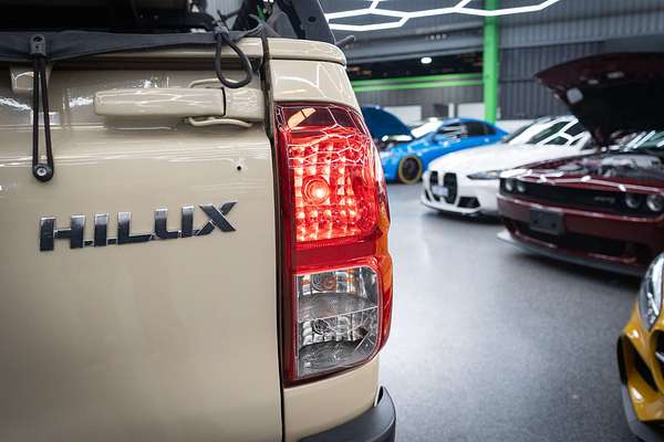 2015 Toyota Hilux SR GUN126R 4X4