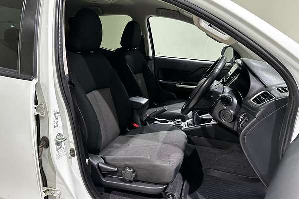 2020 Mitsubishi Triton GLS MR 4X4