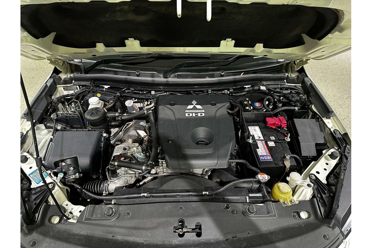 2020 Mitsubishi Triton GLS MR 4X4
