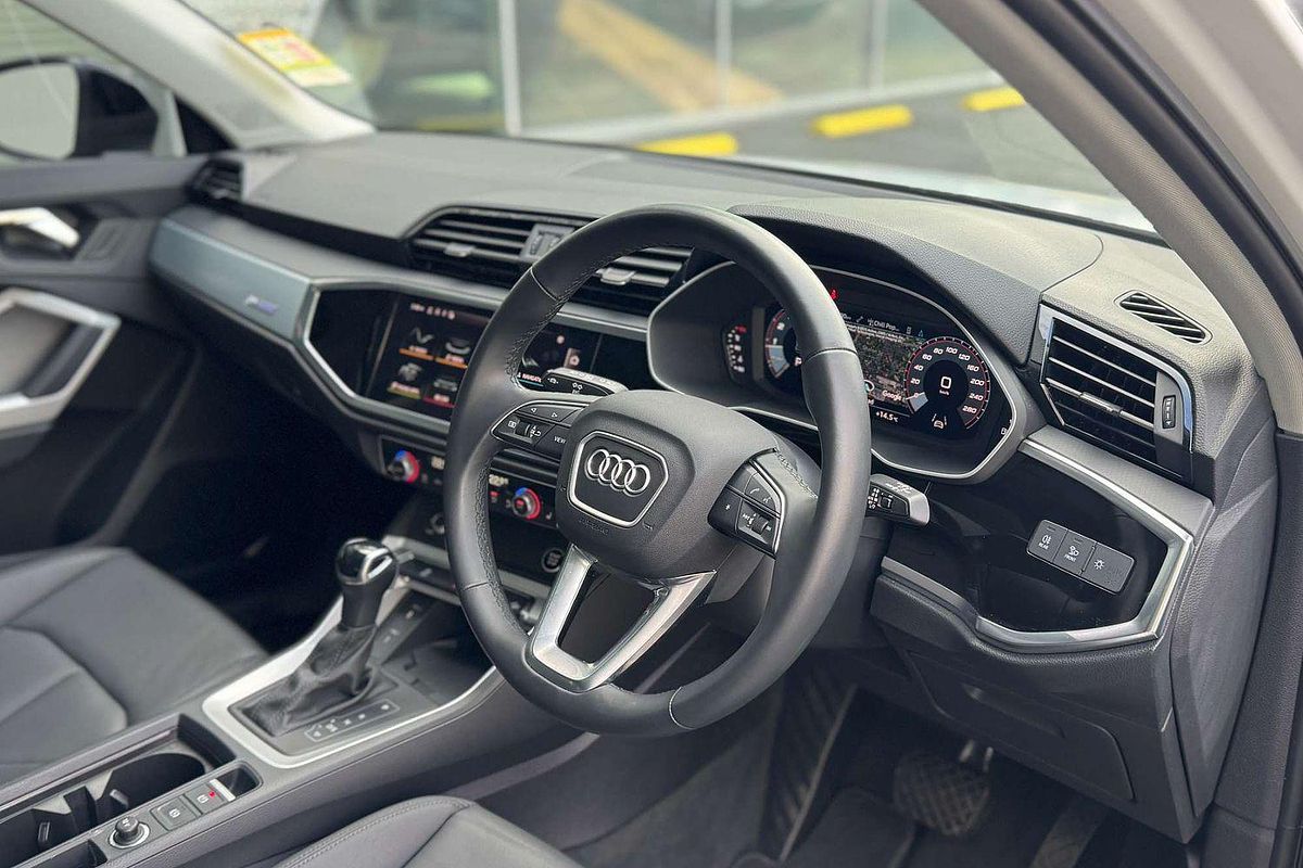 2024 Audi Q3 35 TFSI F3