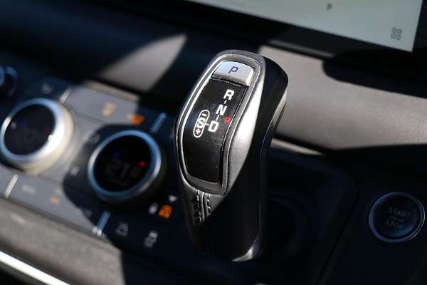 2021 Land Rover Defender 110 D250 L663