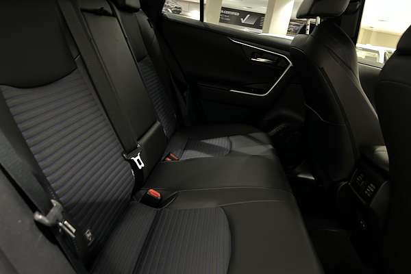 2024 Toyota RAV4 XSE AXAH52R