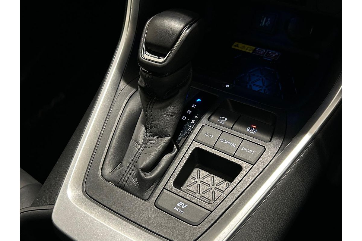 2024 Toyota RAV4 XSE AXAH52R